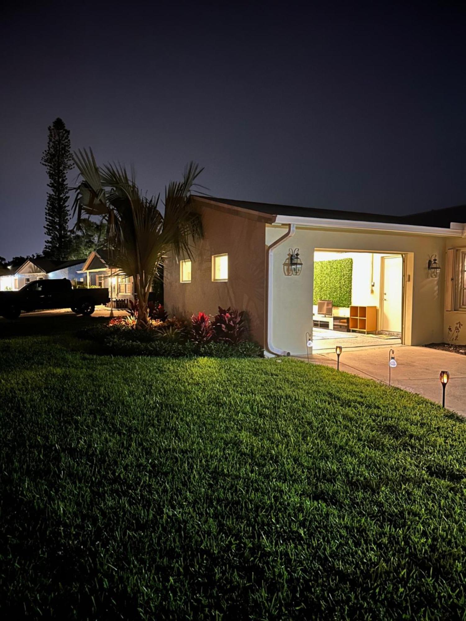 Freshly Remodeled 1970'S Single Story Villa North North Naples Εξωτερικό φωτογραφία
